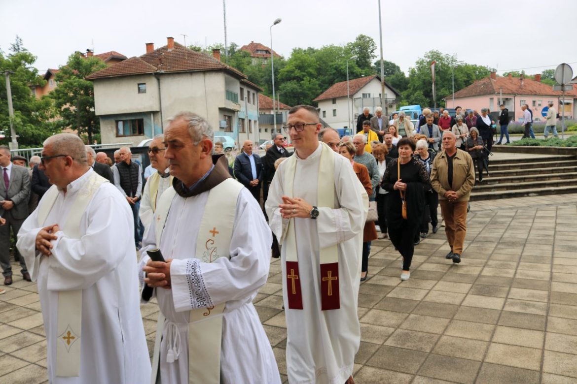 Gradačcu proslavljen blagdan Antunovo